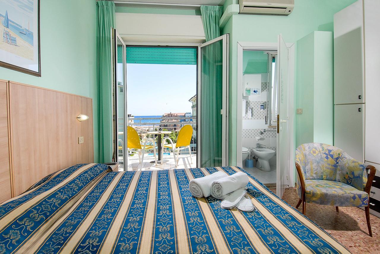 Hotel Bahamas Lido Di Savio Eksteriør bilde